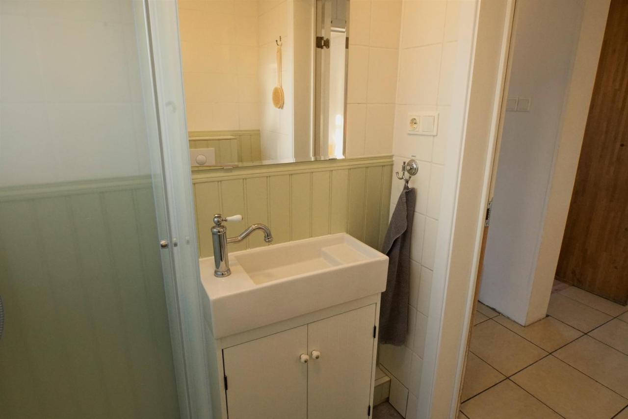 Cozy On The Strip Apartment Reykjavik Luaran gambar