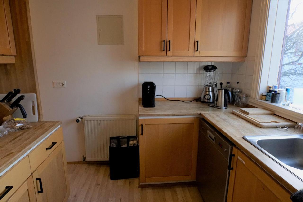 Cozy On The Strip Apartment Reykjavik Luaran gambar